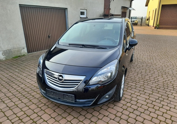 Opel Meriva cena 22900 przebieg: 208000, rok produkcji 2011 z Krośniewice małe 379